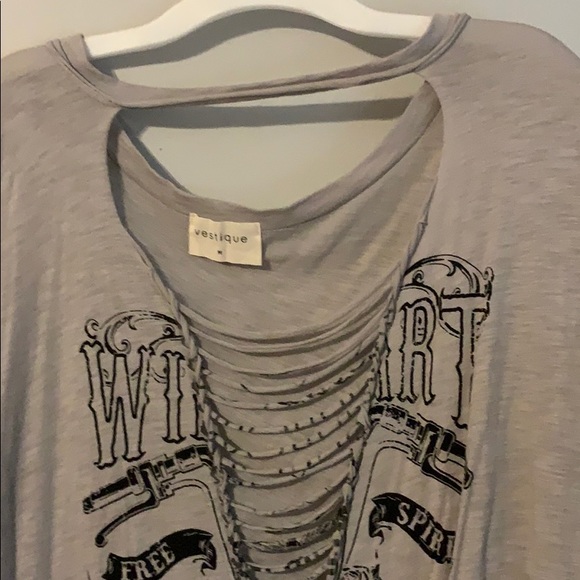 Graphic tee - Picture 4 of 6